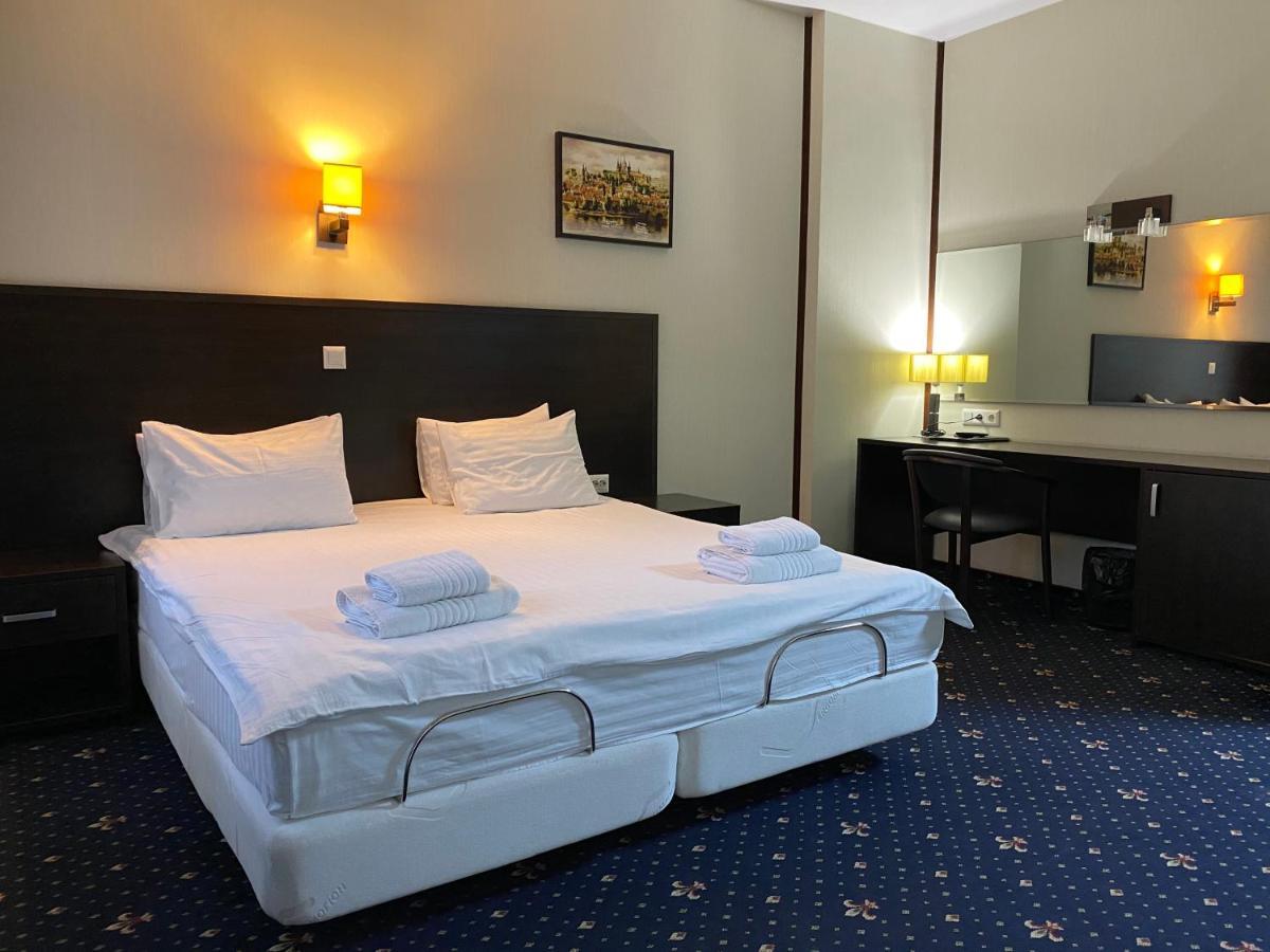 Irishotels Kiev Esterno foto