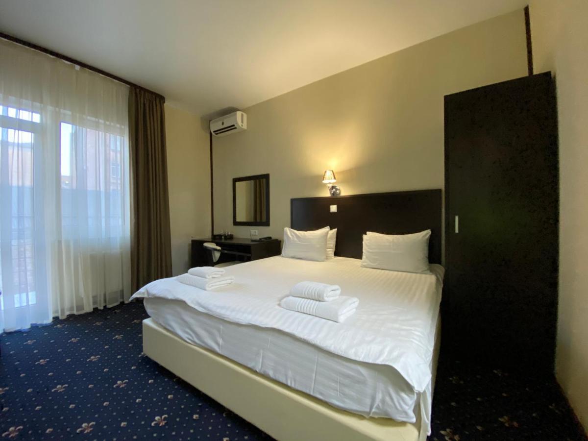 Irishotels Kiev Esterno foto